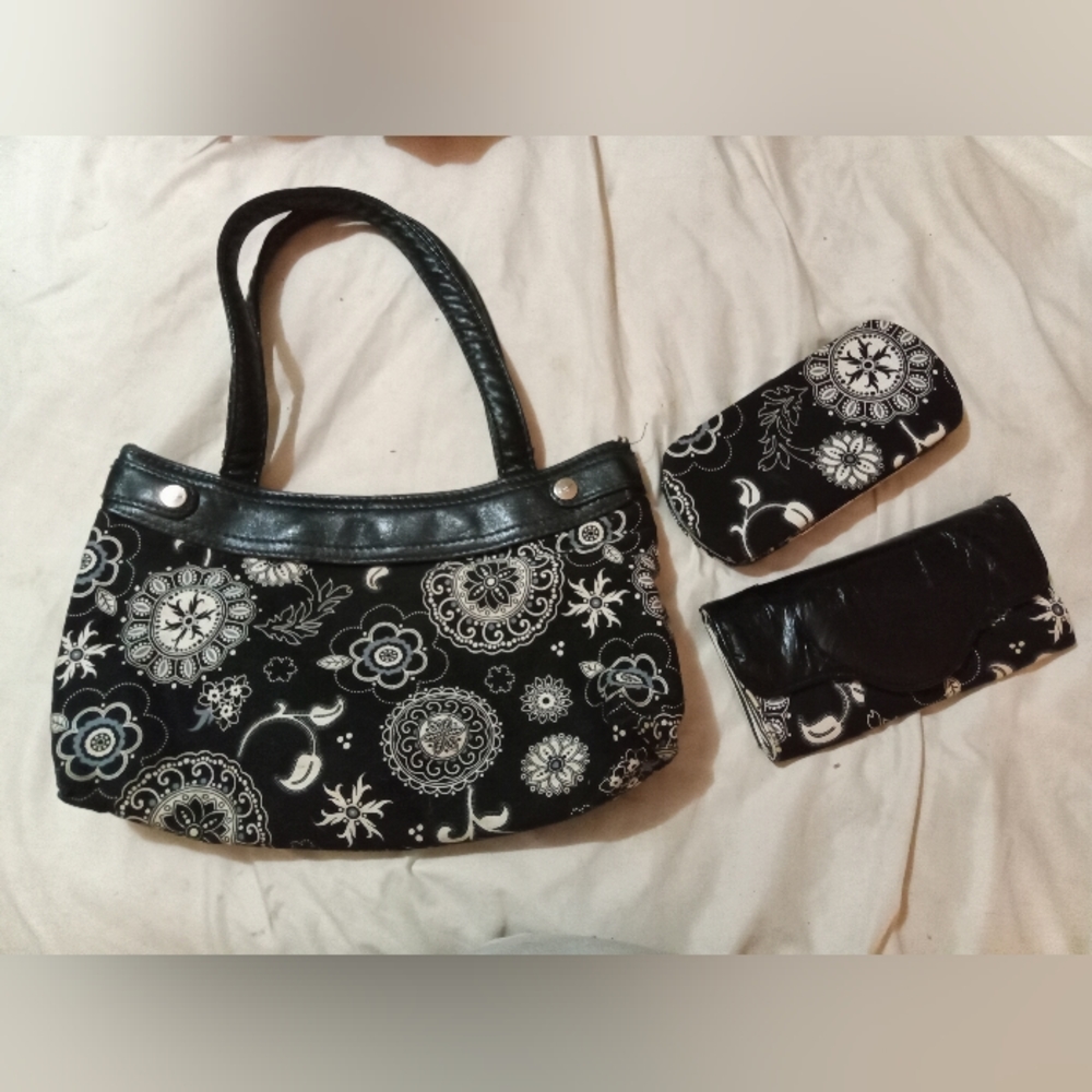 Thirty-One purse and 2 wallets